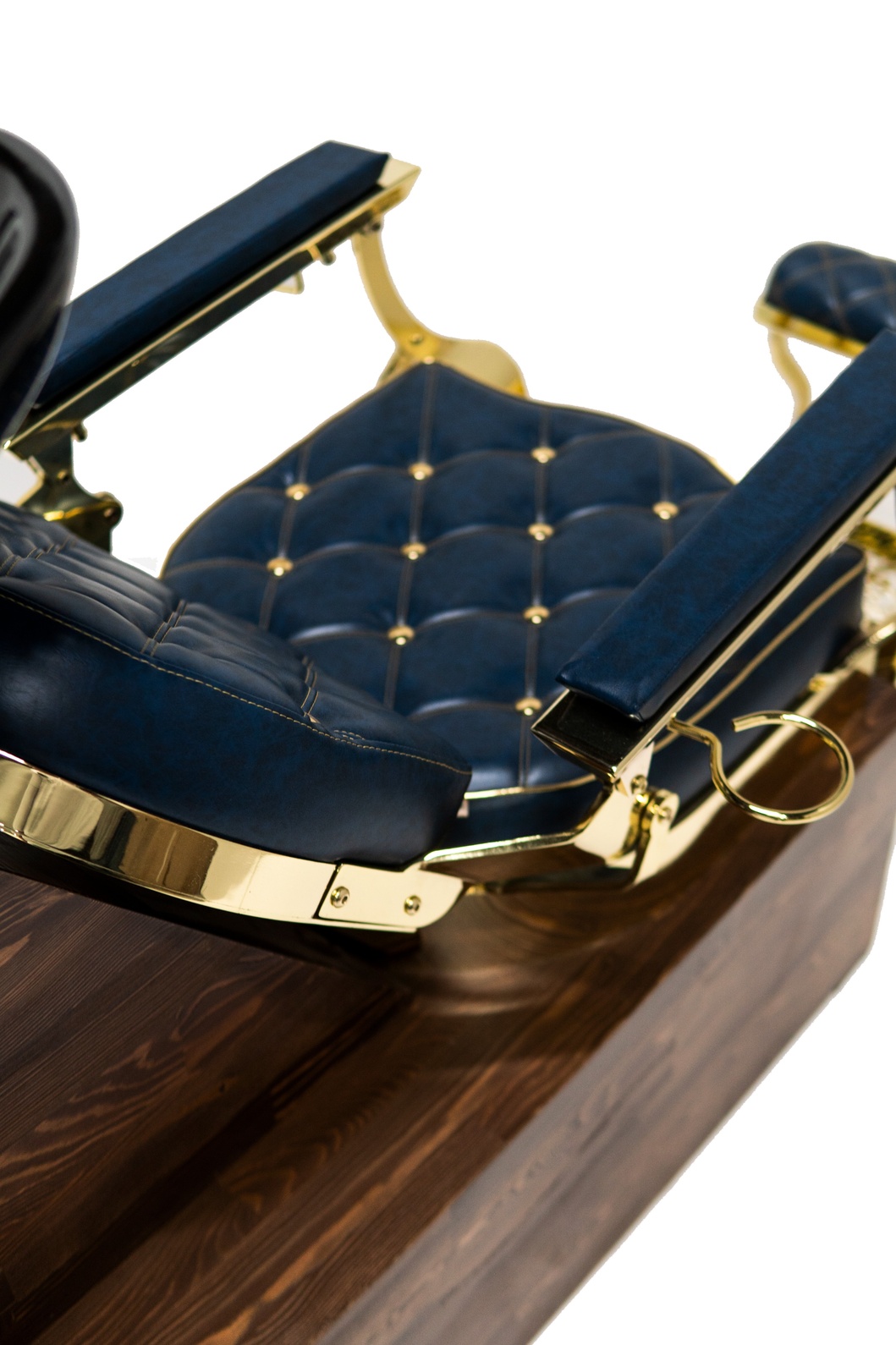 Cresis Global Barber Equipment Barber Chair CRY 117: Premium Hydraulic Recliner 4 Cresis Global Barber Equipment Barber Chair CRY 117: Premium Hydraulic Recliner - Image 4